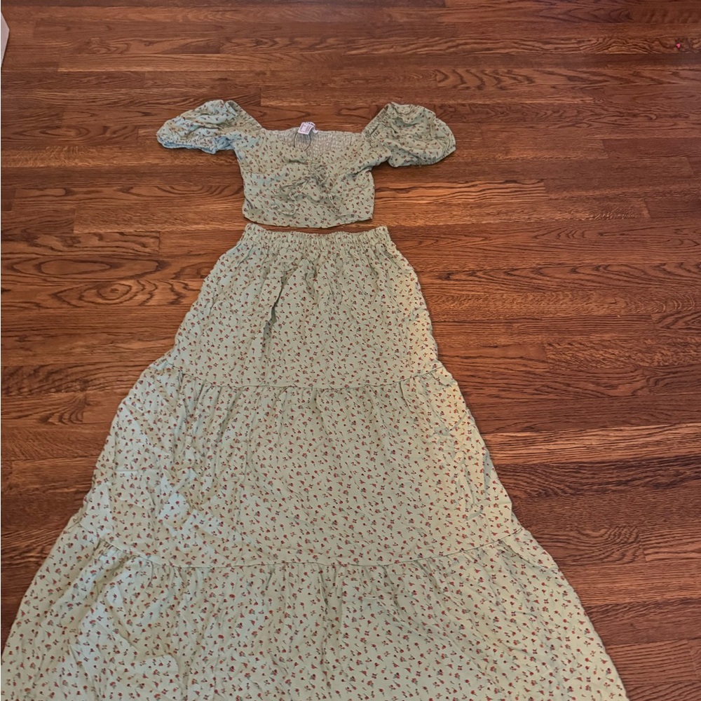 Contempo- two piece set